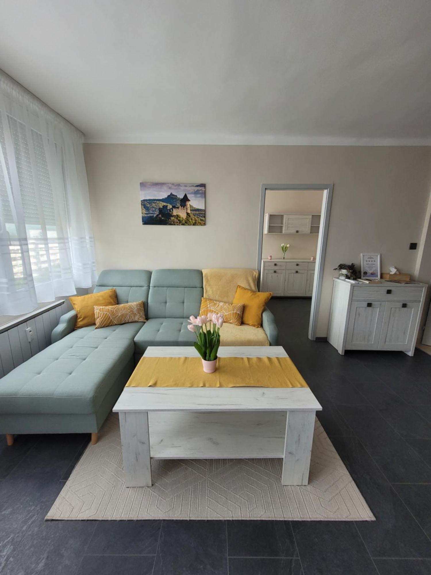 Apartmán Krisztina Apartman Salgótarján Exteriér fotografie
